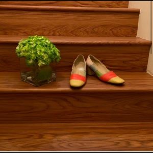 MULTICOLORED FERRAEGAMO HEELS